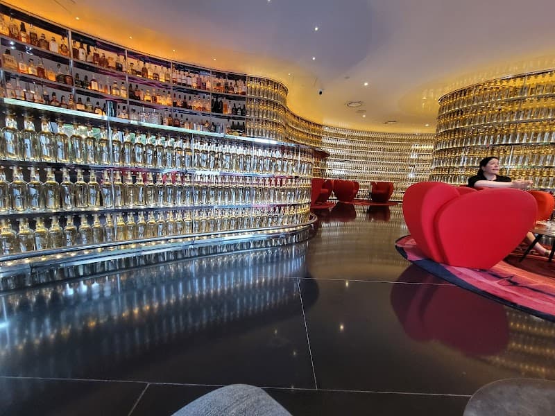 The Next Whisky Bar image 4