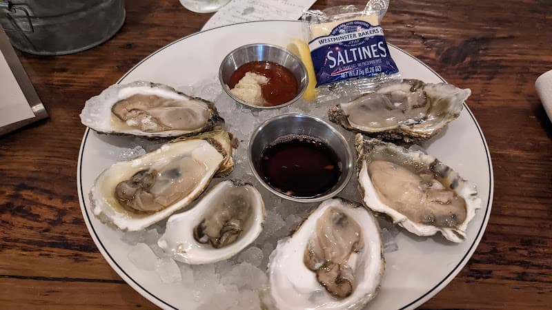 Pearl Dive Oyster Palace - Best Oyster Bar