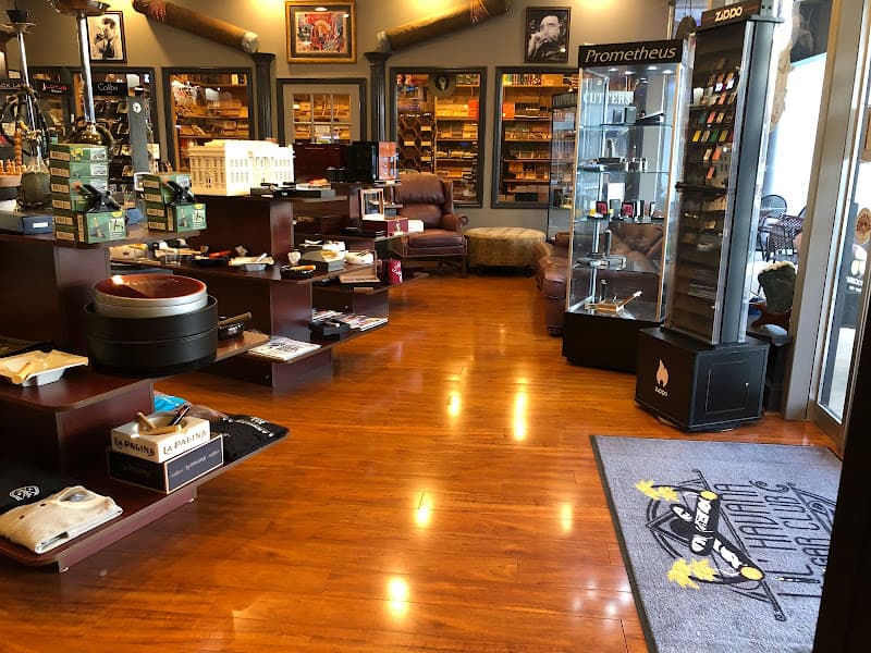 LiL Havana Cigar Club - Cigar Lounge