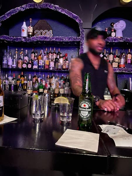 Thurst Lounge image 1
