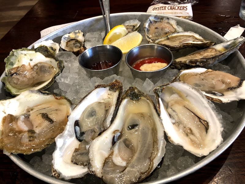 Hank's Oyster Bar - Best Oyster Bar