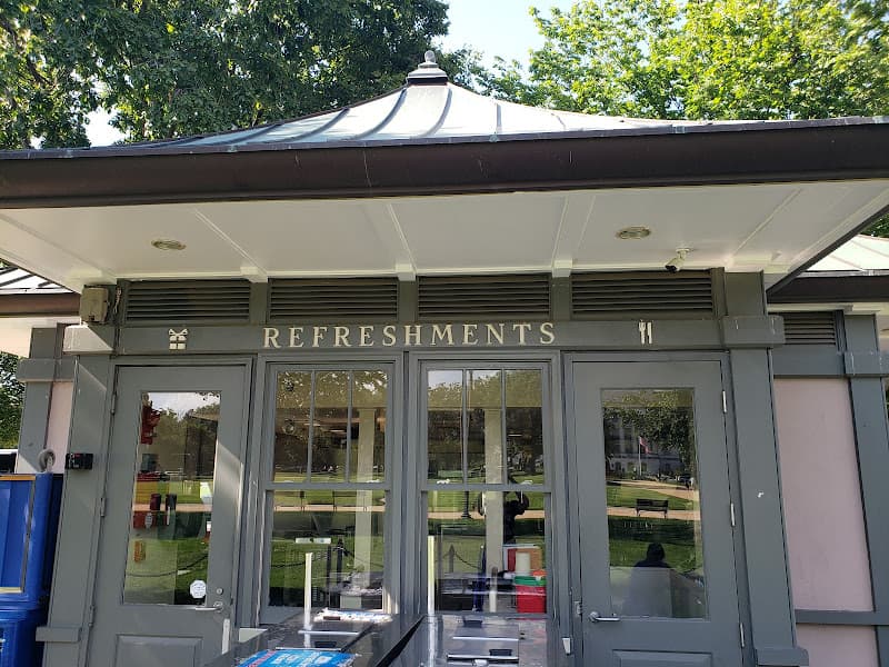 Refreshment Food Store - Food Truck Dining