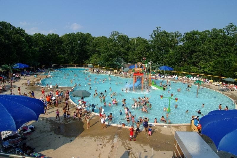 Pirate's Cove Waterpark - Water Parks