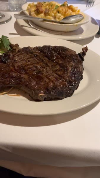 Bobby Van's Grill image 2