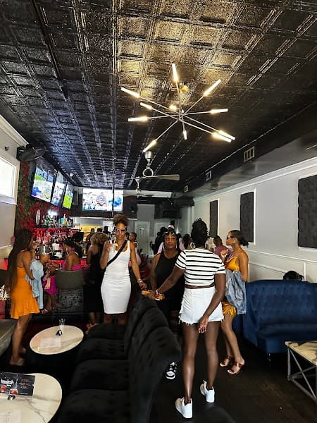 Entitlement Lounge image 1