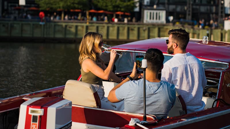Retro Boat Rentals DC - Boat Tours
