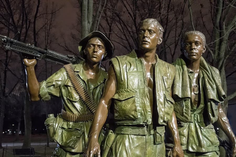 The Three Servicemen Statue image 4