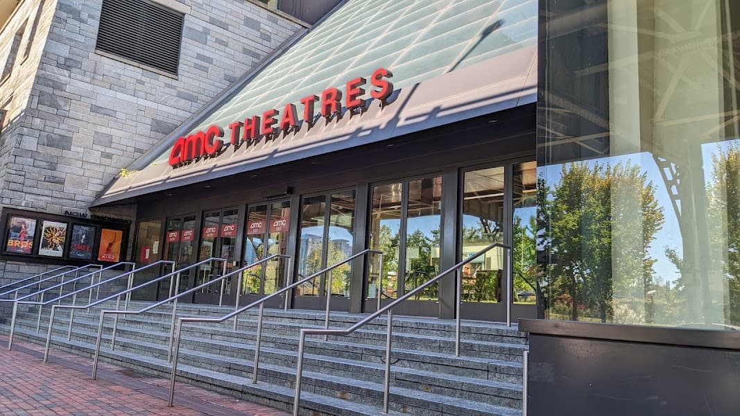 AMC Georgetown 14 image 4