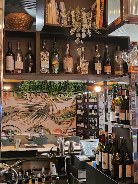 Little Blackbird - Best Wine Bar