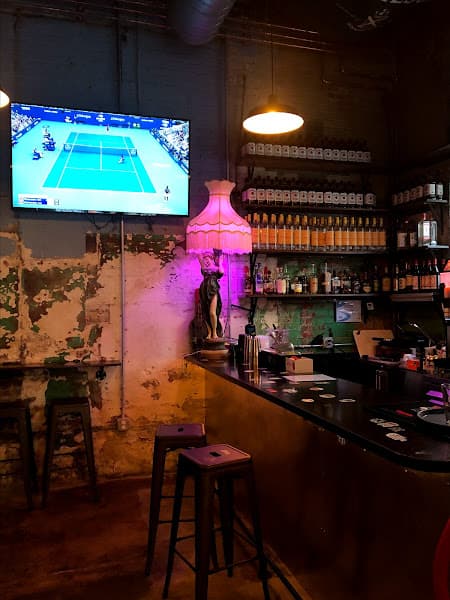 Last Call Bar - Best Dive Bar