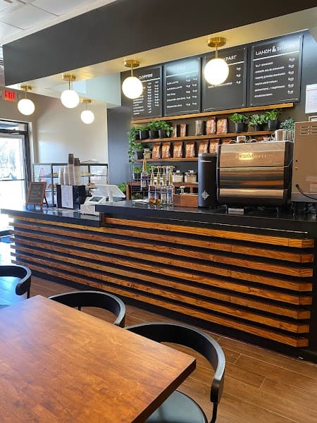 Rue Café image 3