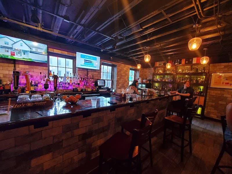 618 Cocktail and Whiskey Lounge image 1