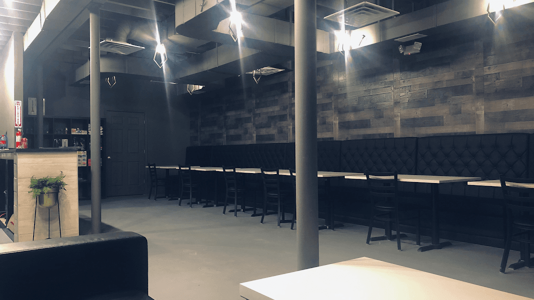 Avenue Hookah Lounge image 4