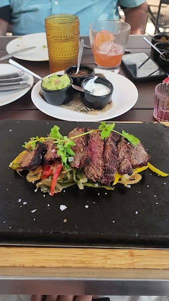 dLeña by Chef Richard Sandoval - Date Night Dining
