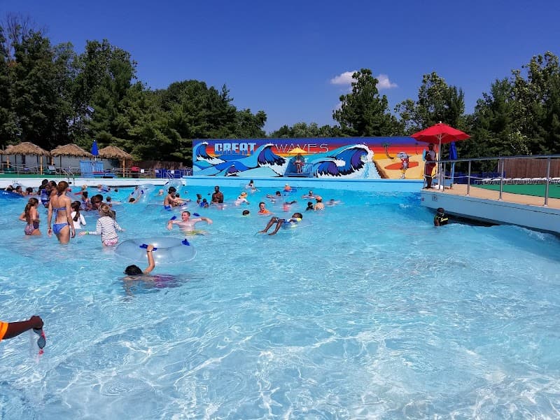 Great Waves Waterpark image 4