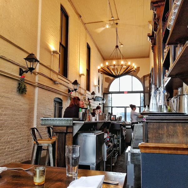 Iron Gate Restaurant - Outdoor Dining