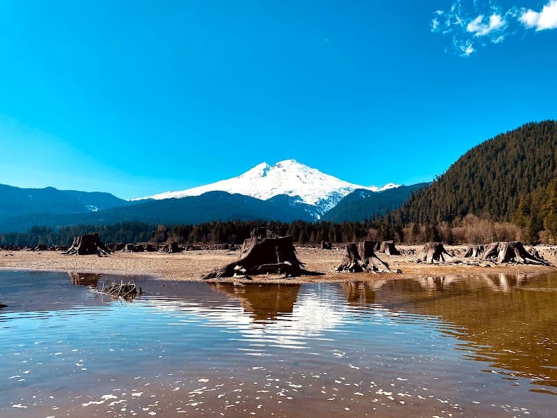 Baker Lake image 4