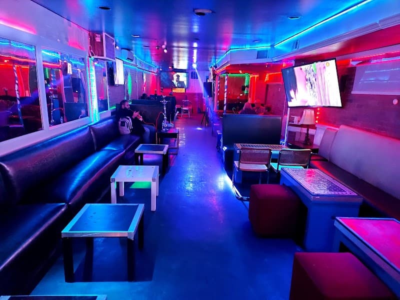 Queen Cafe Hookah image 2