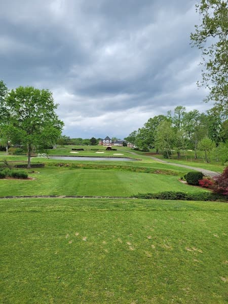 Mount Vernon Country Club image 3