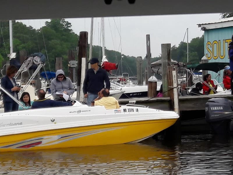 South River Boat Rentals image 4