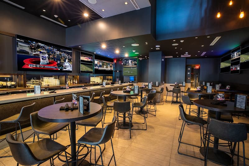 Tom's Watch Bar - Best Sports Bar