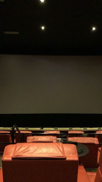 IPIC Theaters image 2