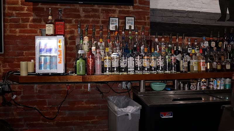 Uproar Lounge & Restaurant - Best Gay Bar
