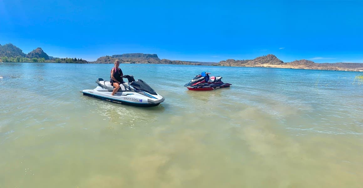 Columbia Jetskis image 2