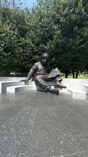 Albert Einstein Memorial - National Monuments
