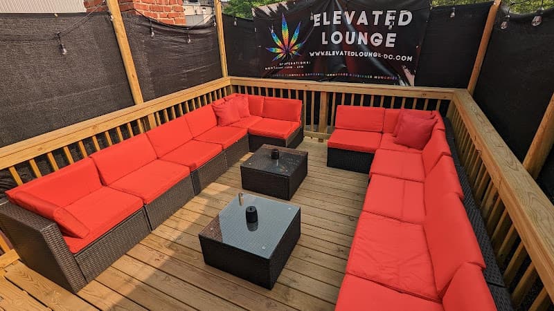 Elevated Lounge - 420-friendly Lounges