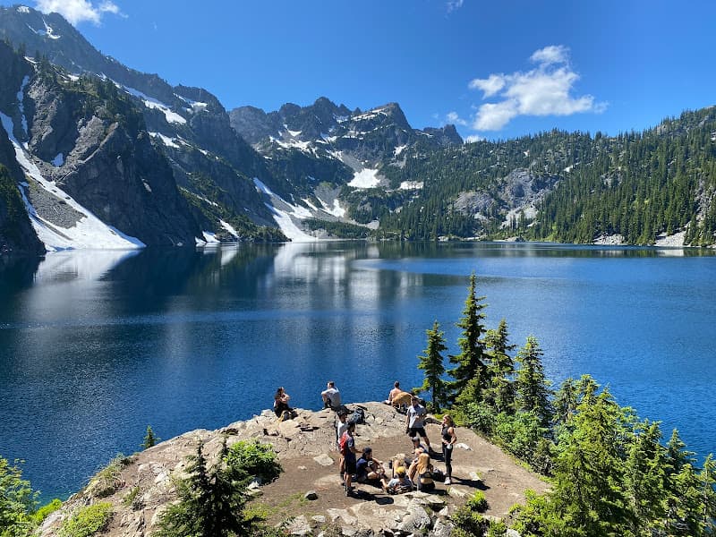 Snow Lake - Pretty Lakes