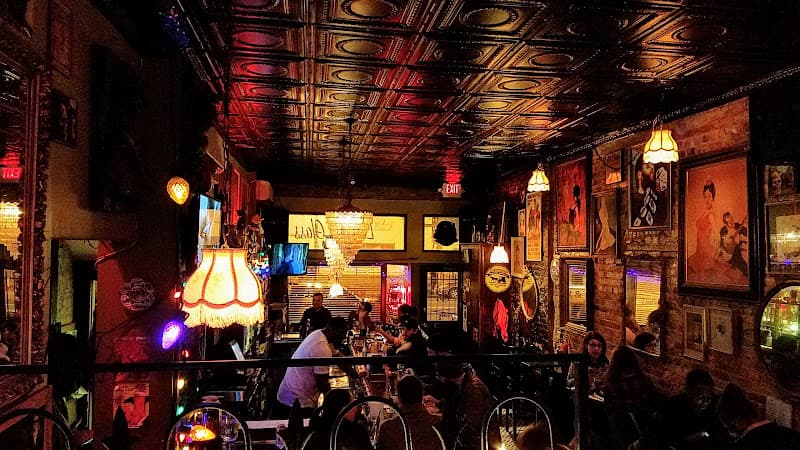 Looking Glass Lounge - Hip Hop Lounges