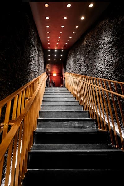 HEIST image 4
