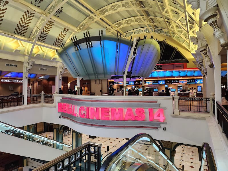 Regal Gallery Place - Movie Theater