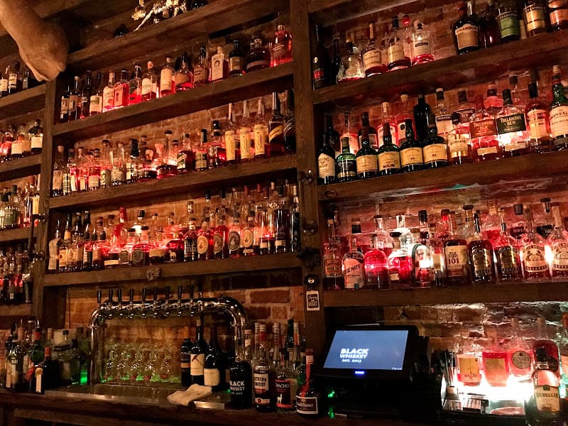 Black Whiskey - Best Whiskey Bar