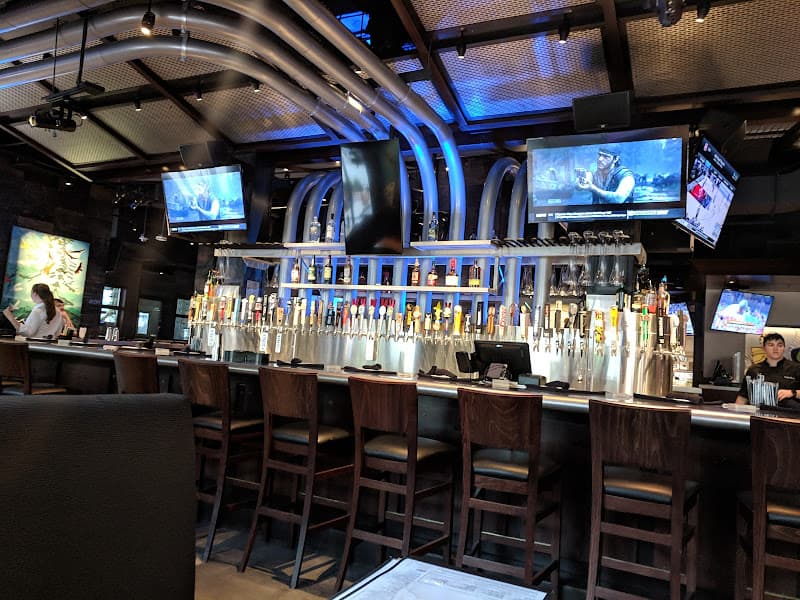 Yard House - Best Sports Bar