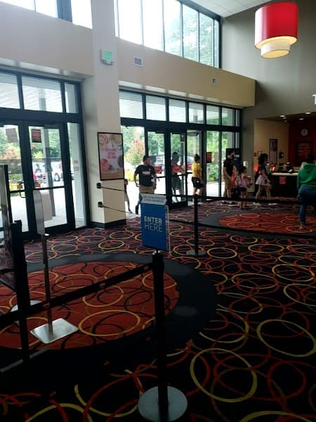 AMC Wheaton Mall 9 image 2