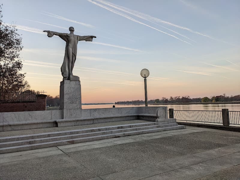 Titanic Memorial - National Monuments