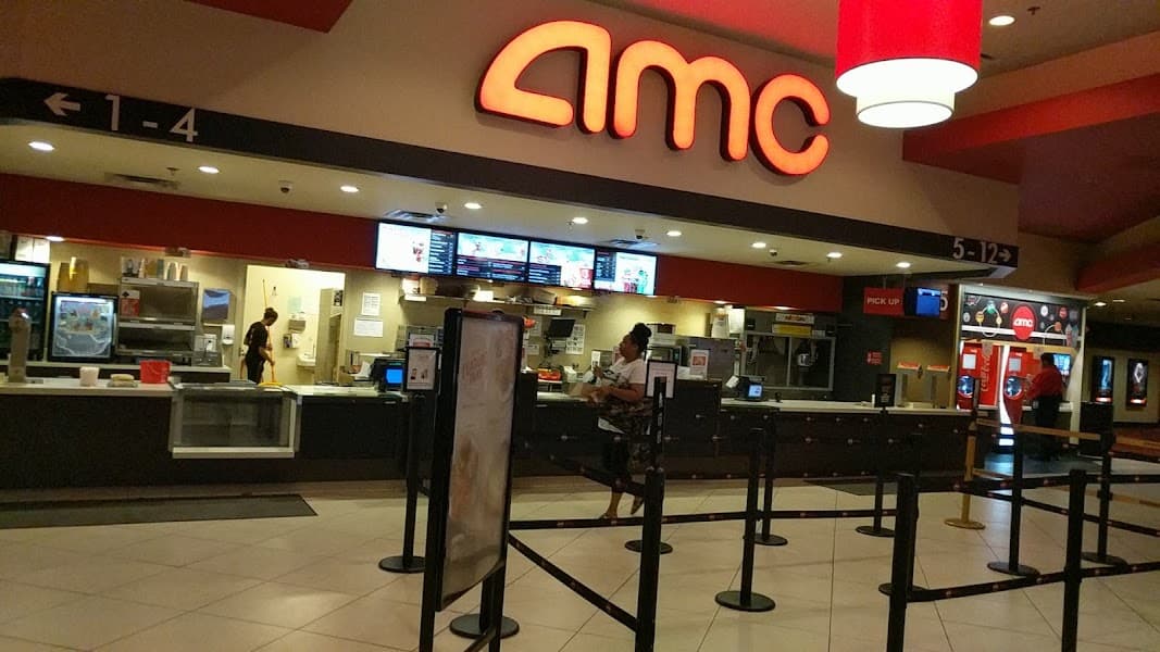 AMC Rivertowne 12 image 3