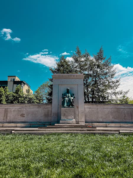 President James Buchanan Memorial - Presidential Memorials