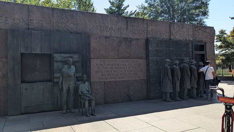 Franklin Delano Roosevelt - Original Memorial image 1