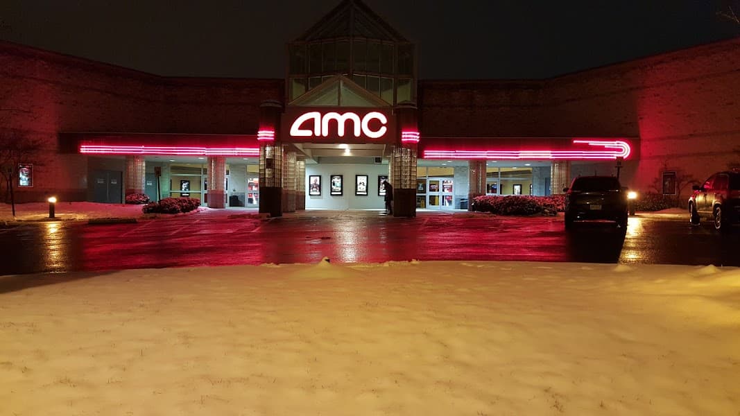 AMC Center Park 8 image 4