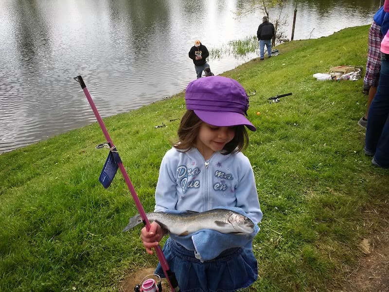Fort Borst Lake - Best Fishing Lakes