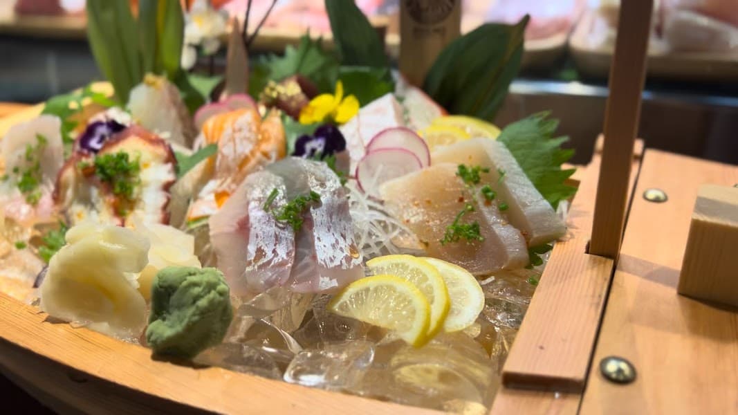 Akeno Sushi Bar and Thai at Capitol Hill image 2