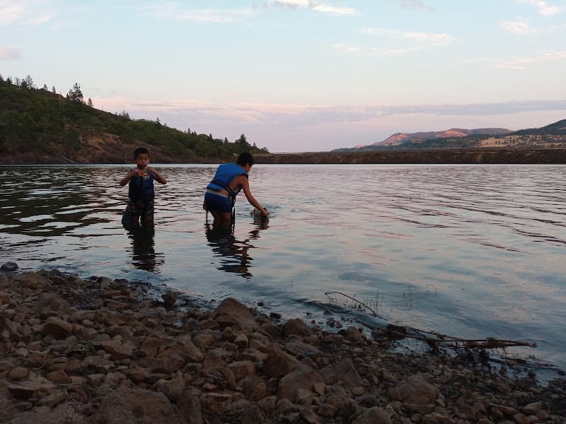 Rowland Lake - Best Fishing Lakes