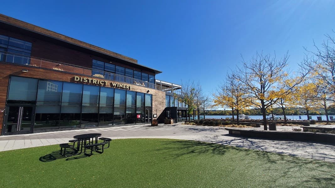 District Winery image 3