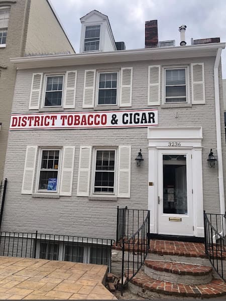 District Smokes and Cigars thumbnail