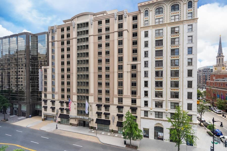 Hilton Garden Inn Washington DC Downtown image 1