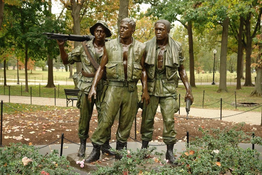 The Three Servicemen Statue image 3